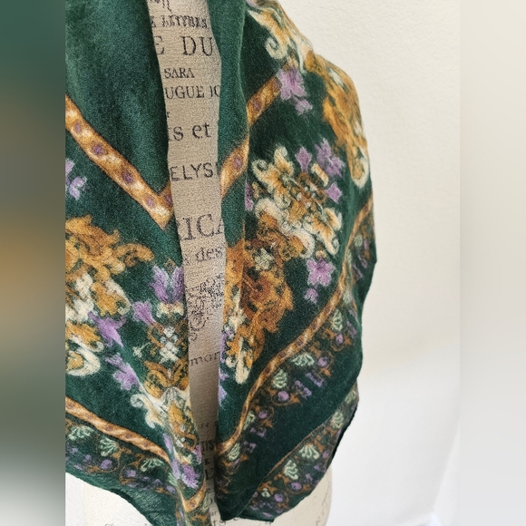 Green Yellow Lilac Damask Print Wool Neck Scarf Wrap - Picture 4 of 4